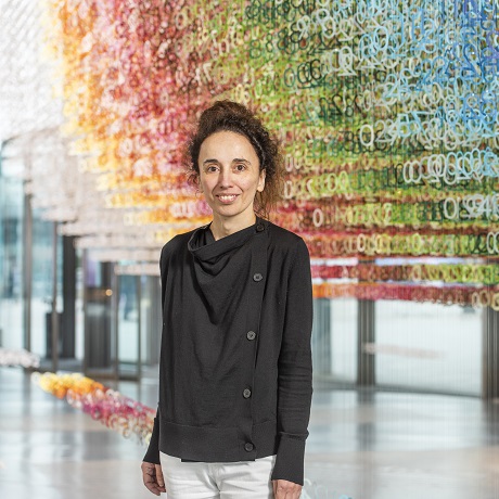 Emmanuelle Moureaux 様